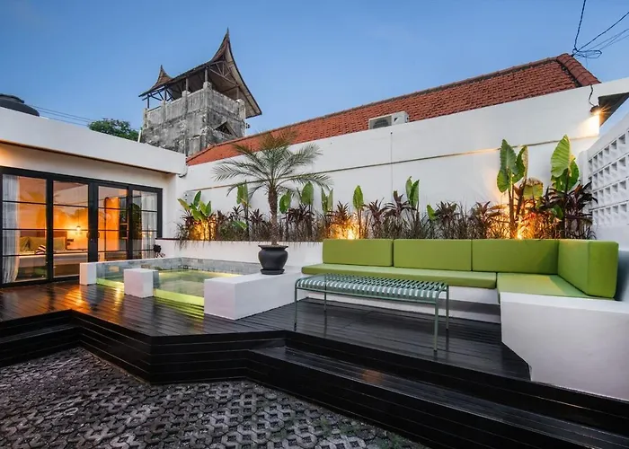 Little Stylish 2br With Private Pool Villa Canggu (Bali)