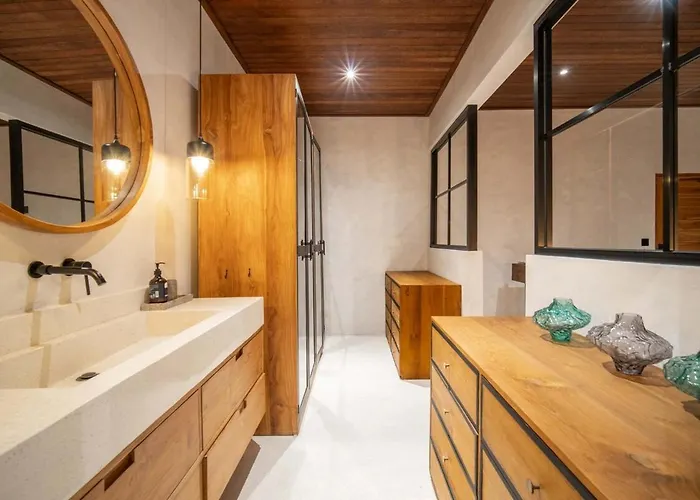 Little Stylish 2br With Private Pool Villa *