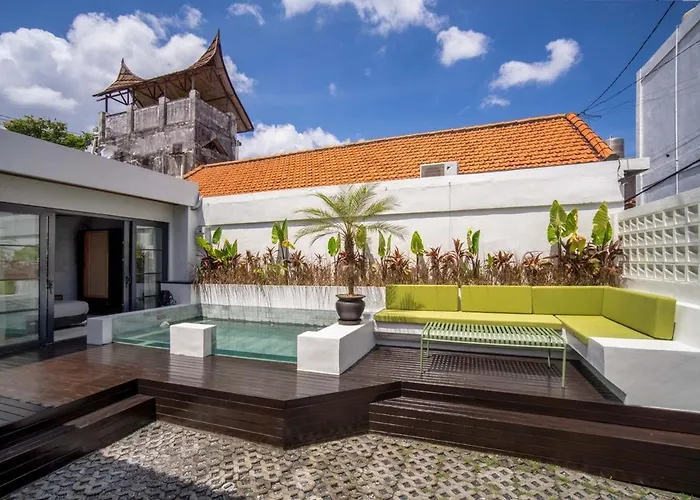 Little Stylish 2br With Private Pool