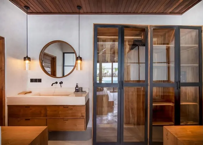 Little Stylish 2br With Private Pool * Canggu (Bali)