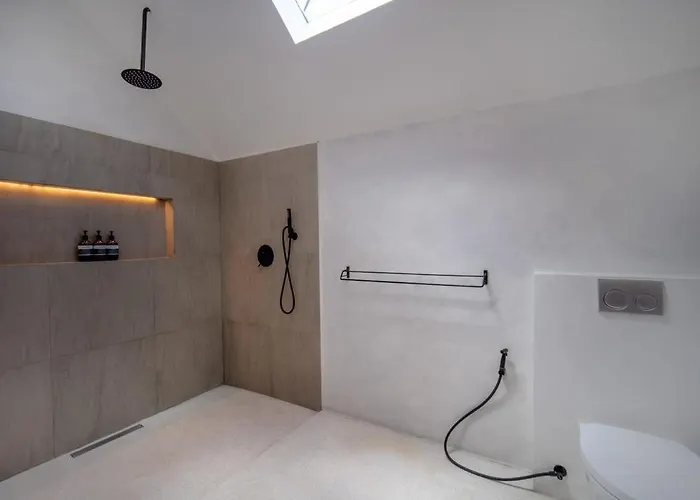 Little Stylish 2br With Private Pool Villa *